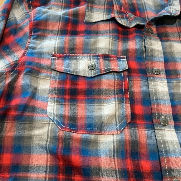 Men”s Volcom Plaid Long Sleeve Button Down - Size L - Picture 4 of 4